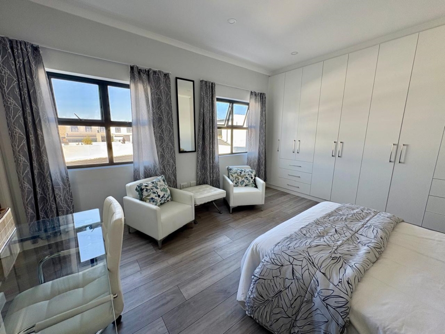 4 Bedroom Property for Sale in Sandown Western Cape
